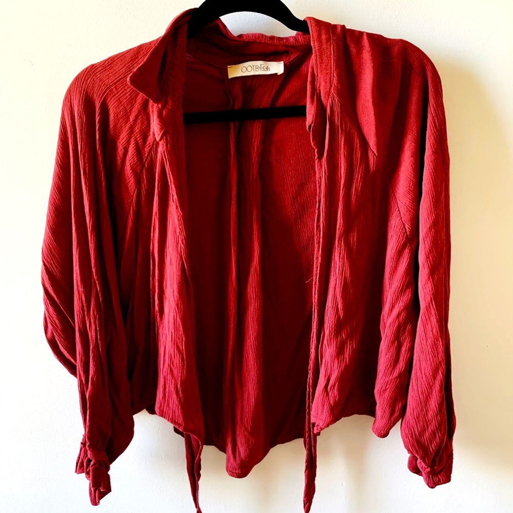 OotdFash | Maroon Cropped Tie Front Top